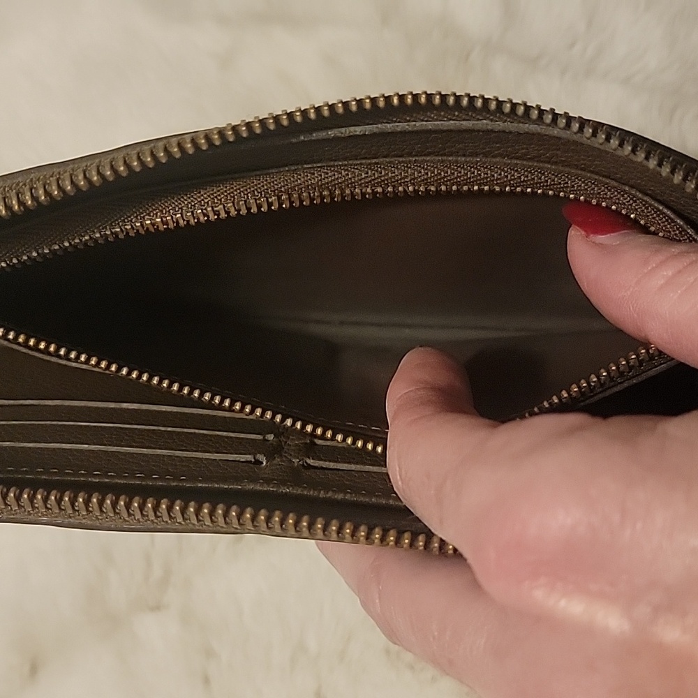 Louis Vuitton Brown Monogram Wallet - Picture 5 of 9